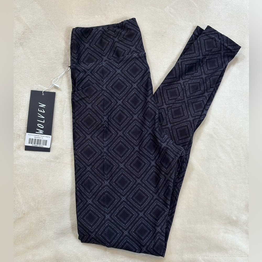 NWT Wolven Leggings